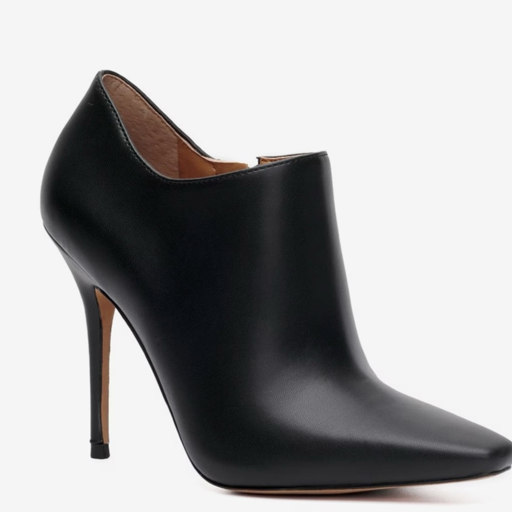 Jessica Simpson Carole Bootie size 8